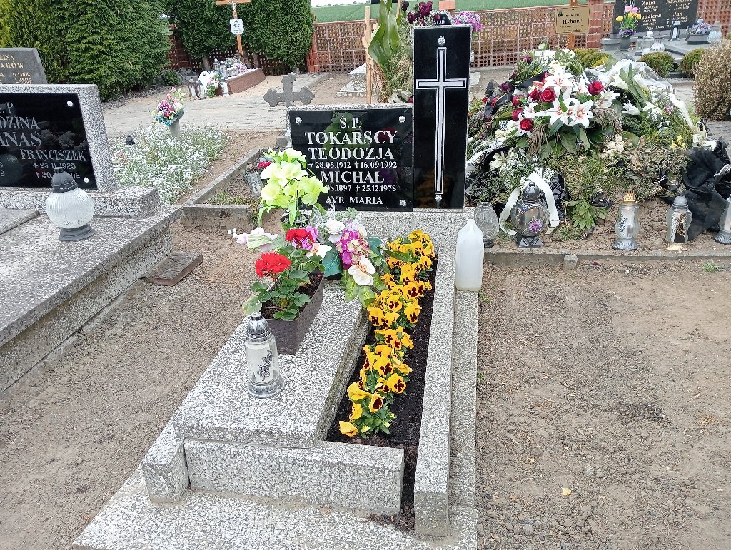 Grób Michał Tokarski