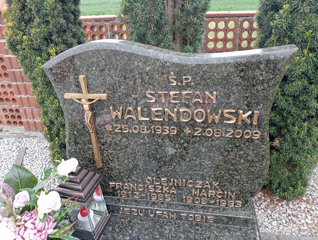 Grób Franciszka Olejniczak