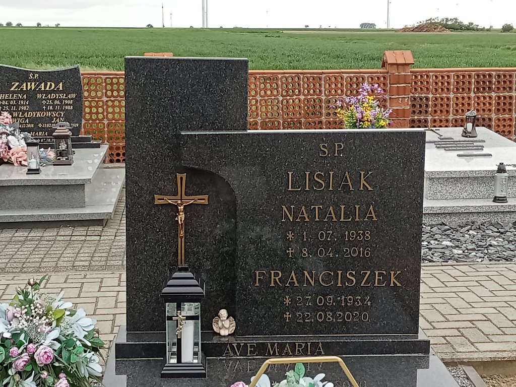 Natalia Lisiak 1938 Dobrzyca - Grobonet - Wyszukiwarka osób pochowanych