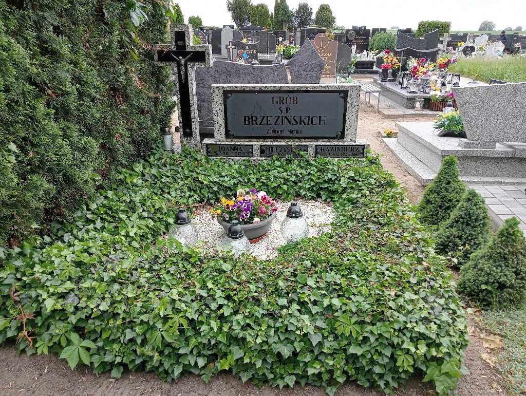 Grób Mieczysław Brzeziński